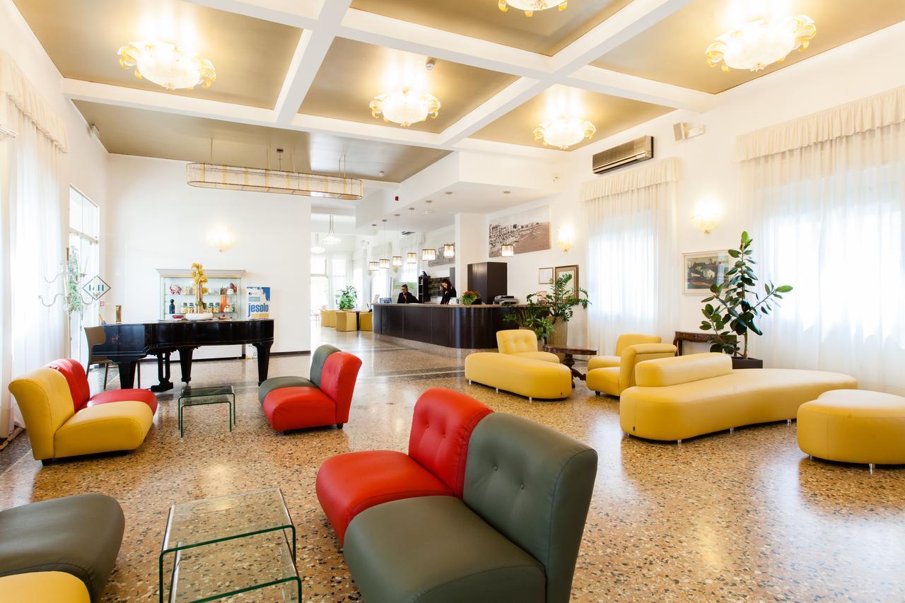 Marina Hotel